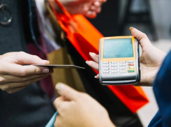 С 1 апреля введут безналичную систему оплаты во всем транспорте города