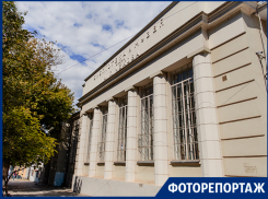 В память о Чехове, его друг-архитектор бесплатно спроектировал здание библиотеки в Таганроге