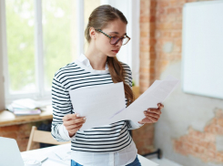 Таганрожцам будет проще получить пособия на детей: какие изменения произошли
