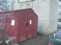В Таганроге разыскивают владельцев самовольно установленных гаражей