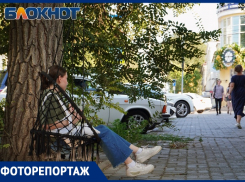 Центральная артерия: Петровская улица в Таганроге - атмосферный фоторепортаж