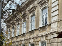 «Лечить от сифилиса»: старинный особняк в центре Таганрога обещают спасти к лету 2027 года
