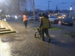 Борьба с гололедицей в Таганроге
