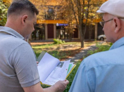 Продолжаются работы по организации сквера около завода «Прибой» в Таганроге