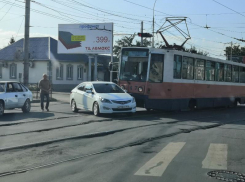 «Трамвай победил» - в Таганроге произошло новое ДТП