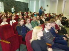 Встречей в честь юбилея пьесы «Вишневый сад» открыли Год театра в Таганроге