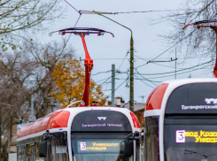 Как готовят трамваи к рейсу: секреты чистоты от Таганрогского депо