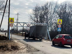 «Арка глупости» в Таганроге: очередная попытка тарана 