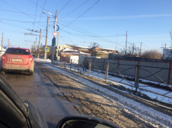 В совместном рейде выясняли взгляды на уборку дорог «Блокнот» и  МКУ «Благоустройство» 