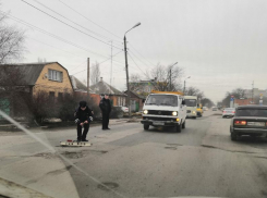 Таганрожцы бурно отреагировали на обмеряющих ямы сотрудников ГИБДД