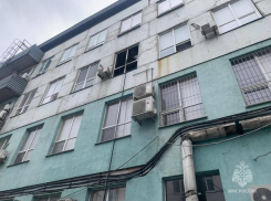 В Таганроге потушили пожар в ЮФУ: эвакуированы 100 человек