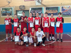 В Таганроге прошли городские соревнования по баскетболу