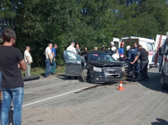Автомобиль всмятку, но сам живой - ДТП под Таганрогом без смертельного исхода