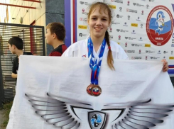 Таганрогская спортсменка стала дважды призером Всероссийских соревнований по карате