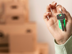 Сироты из Таганрога ждали положенное жильё 5 лет 