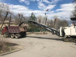 Подрядчики приступили к облагораживанию территории около ДК «Фестивальный»