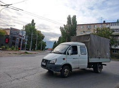 Милилоны за фотосессию? Горожанка возмущена «уборкой» в Таганроге