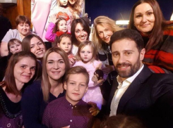 «От сердца к сердцу, душа в душу!»: Антон Макарский поблагодарил таганрожцев за теплый прием