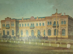 В этот день, 156 лет назад, первый поезд прибыл в Таганрог