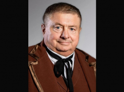 Таганрожцы прощаются с любимым артистом - Александром Топольсковым