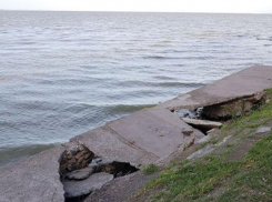 Набережная Таганрога уходит под воду