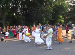 Кришнаиты в Таганроге: яркие и навязчивые, но не запрещенные 
