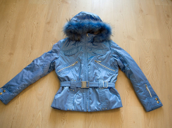 «Гастролер» из Таганрога украл пуховик в парикмахерской Курска