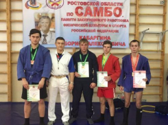Воспитанники Дмитрия Давыдова защитят честь Ростовской области на чемпионате ЮФО по самбо