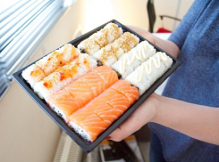 В Таганроге обокрали курьера «Суши даром»