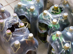 В Ростовской области донские таможенники задержали около 800 литров контрабандного пенного напитка