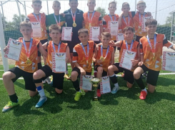 Юные таганрогские футболисты стали победителями региональных соревнований 