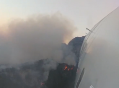 Самолеты из Таганрога тушат пожары в Анталии