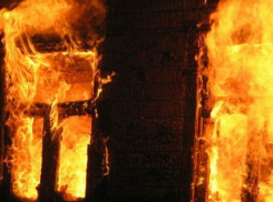 В Таганроге сгорел дачный дом