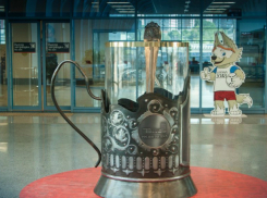 Арт-объект – символ российских железных дорог  воздвигли  на ж/д вокзале  в Ростове – на – Дону