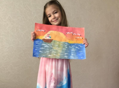 Марина Палий нарисовала красивый закат, которым хочет полюбоваться на Черном море