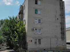 Жильцам трёх аварийных домов в Таганроге обещают расселение в 2026 году