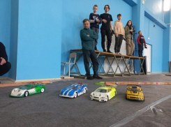 Команда Таганрога победила в соревнованиях по автомодельному спорту
