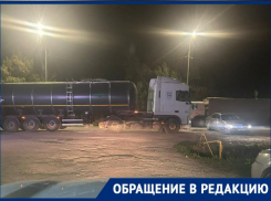 Из-за стоянки большегрузов под Таганрогом жители СНТ не могут попасть домой