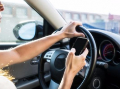 Автолюбители Таганрога: Минтранс не хочет знать о наших ямах