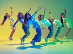 Таганрожцы, присоединяйтесь ко Всероссийской акции «Танцевальный флешмоб ко Дню России»