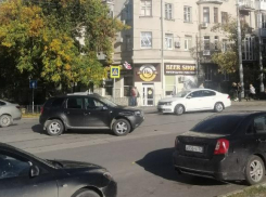 На улице Фрунзе случилась авария 