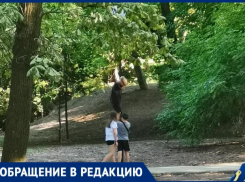 Сколько прослужат новые фонари?: «милые детишки» в Дубках стали проверять их на прочность