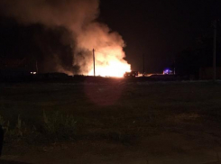 Склад деревянных изделий в Таганроге тушили четыре пожарных расчета 