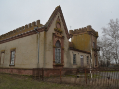 Замок Лакиера под Таганрогом не нужен ни федеральной, ни региональной администрации