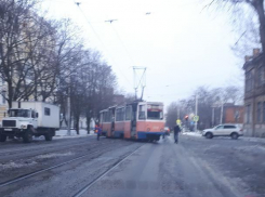 В Таганроге с рельсов сошел первый в новом году трамвай