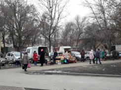 Мясо на крюках в авто и полная антисанитария привели в ужас таганроженку
