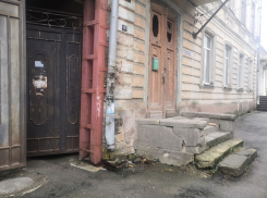 Признанную памятником «заброшку» разграбили в центре Таганрога
