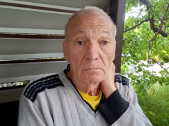 История наводит страх: в Таганрог неизвестные привезли мужчину и сказали стоять у церкви, пока его не заберут