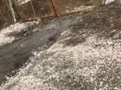 «Ароматы» коллектора достали жителей улицы Морозова в Таганроге