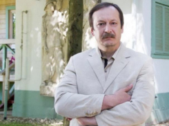 Знаменитый актер из Таганрога Владислав Ветров снова появился в Инстаграм 